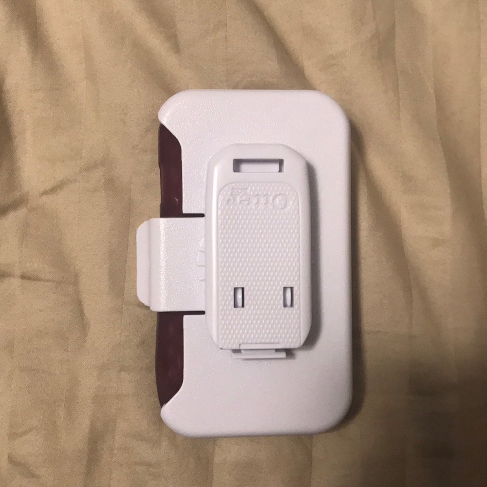 Otterbox - Picture 1 of 2